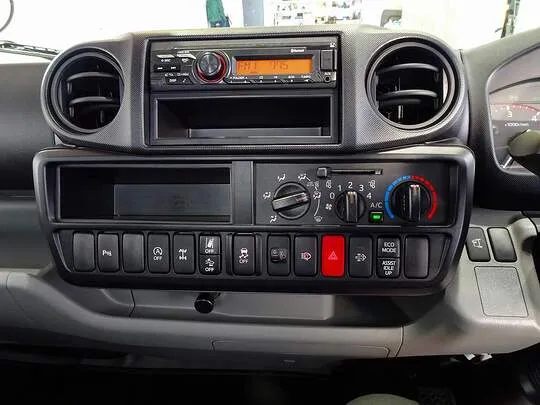 デュトロ 2.7t 4No. 4WD FJL 強化ダンプ 未使用車