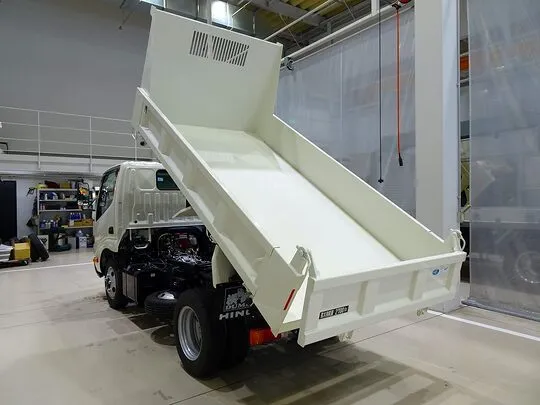 デュトロ 2.7t 4No. 4WD FJL 強化ダンプ 未使用車