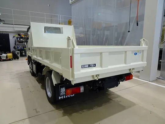デュトロ 2.7t 4No. 4WD FJL 強化ダンプ 未使用車