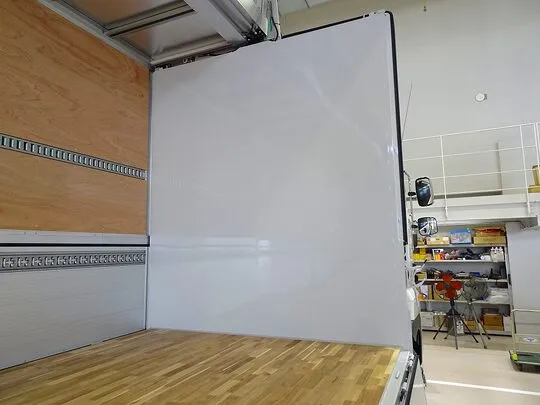 プロフィア 13.8t 4軸 アルミウイング リアエアサス 380ps 未使用車