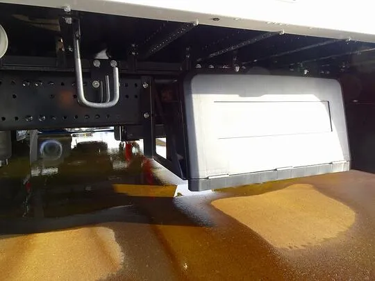 プロフィア 13.8t 4軸 アルミウイング リアエアサス 380ps 未使用車