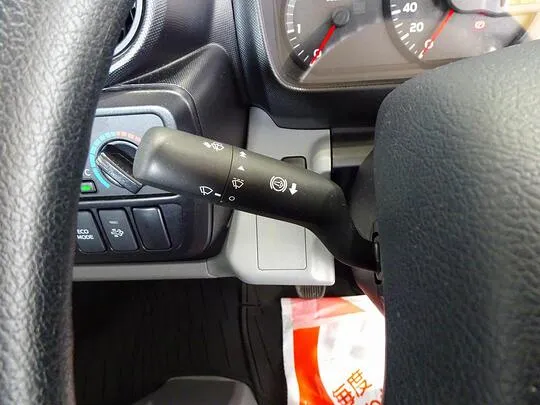 デュトロ 2t FJL 標準 平ボデー 総重量5t未満