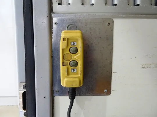 デュトロ 2.95t FJL 標準ロング アルミバン フルゲート付