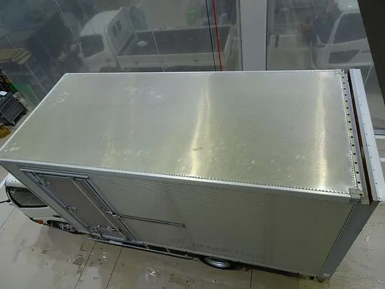 デュトロ 2.95t FJL 標準ロング アルミバン フルゲート付