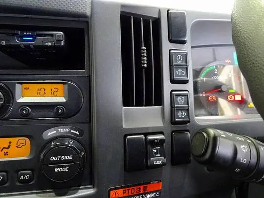 フォワード 2.4t 標準ベッド付 ユニック4段クレーン付 210ps