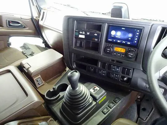 ギガ 13.7t 4軸 アルミウイング リアエアサス 380ps