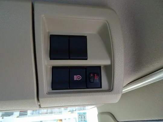 レンジャー 5.8t 増トン 4WD 標準ベッド付 平ボデー 240ps 未使用車