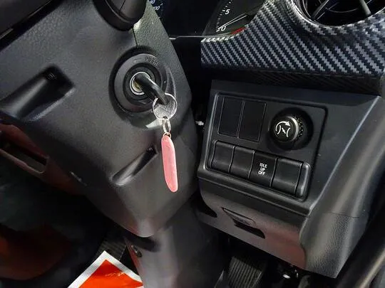 レンジャー 5.8t 増トン 4WD 標準ベッド付 平ボデー 240ps 未使用車