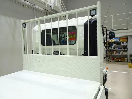 レンジャー 5.8t 増トン 4WD 標準ベッド付 平ボデー 240ps 未使用車