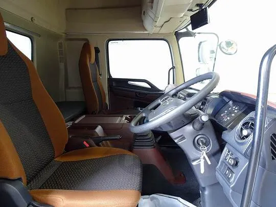 レンジャー 2.85t ワイドベッド付 アルミウイング 240ps