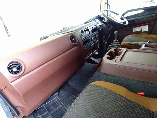 レンジャー 2.85t ワイドベッド付 アルミウイング 240ps