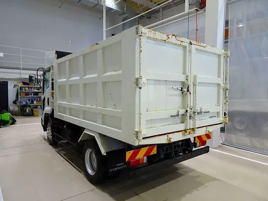 フォワード 2.85t 標準ベッドレス 深ダンプ 210ps