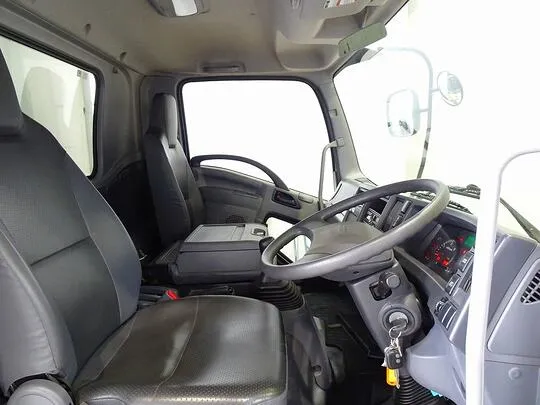 フォワード 2.85t 標準ベッドレス 深ダンプ 210ps