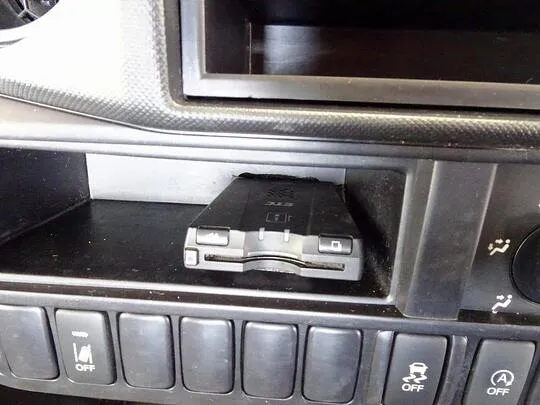 トヨエース 2t FJL 標準 平ボデー 総重量5t未満