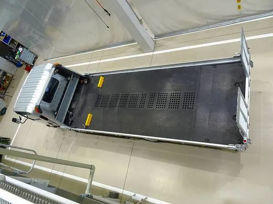 エルフ 2.95t FFL ワイド超ロング キャリアカー(車載)