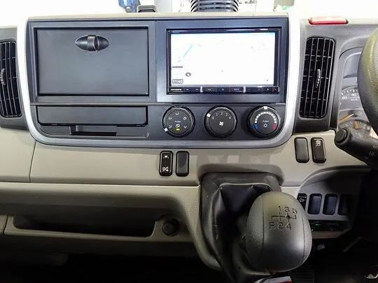 キャンター 2t 全低床 標準 平ボデー