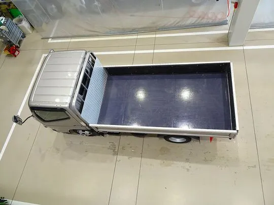 キャンター 2t 全低床 標準 平ボデー