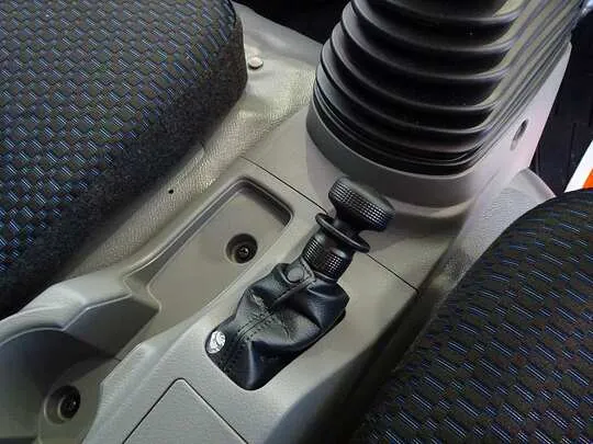 デュトロ 4.65t 高床 ワイド超ロング 平ボデー 未使用車