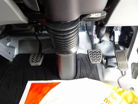 デュトロ 4.65t 高床 ワイド超ロング 平ボデー 未使用車