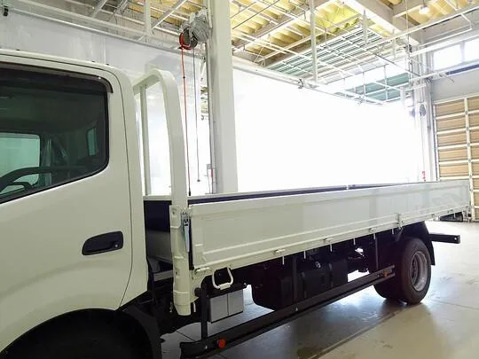 デュトロ 4.65t 高床 ワイド超ロング 平ボデー 未使用車