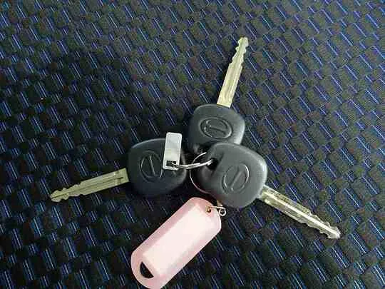 デュトロ 4.65t 高床 ワイド超ロング 平ボデー 未使用車