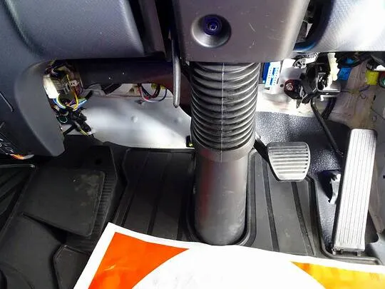 【年次点検済】フォワード 2.3t 標準ベッドレス タダノ4段クレーン付 210ps