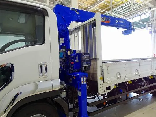 【年次点検済】フォワード 2.3t 標準ベッドレス タダノ4段クレーン付 210ps