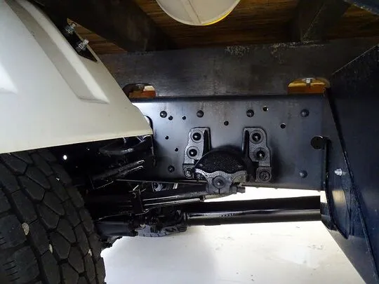 【年次点検済】フォワード 2.3t 標準ベッドレス タダノ4段クレーン付 210ps