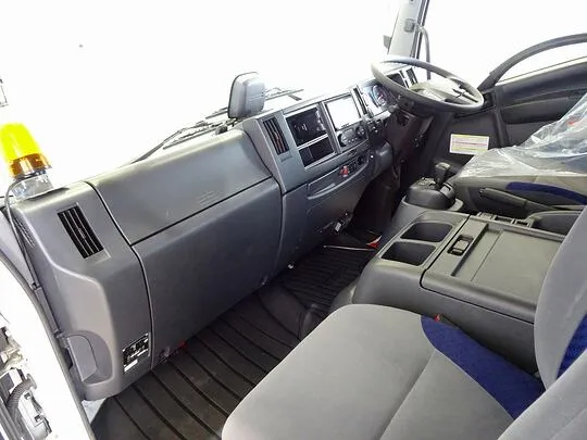 【年次点検済】フォワード 2.3t 標準ベッドレス タダノ4段クレーン付 210ps