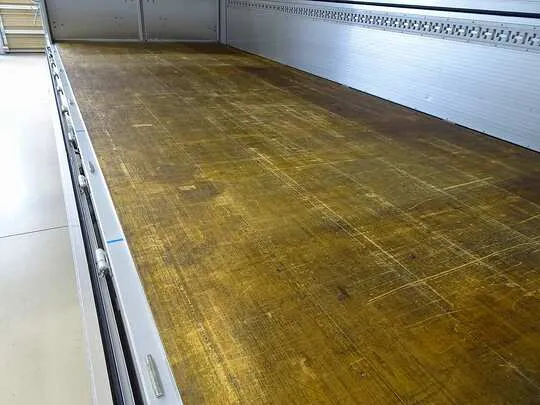 レンジャー 2.85t ワイドベッド付 アルミウイング 240ps