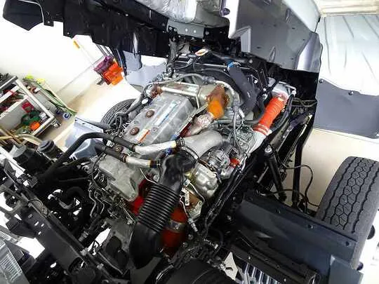 レンジャー 2.85t ワイドベッド付 アルミウイング 240ps