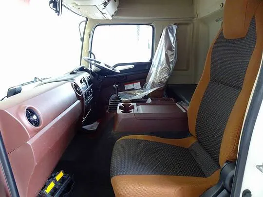 レンジャー 2.85t ワイドベッド付 アルミウイング 240ps