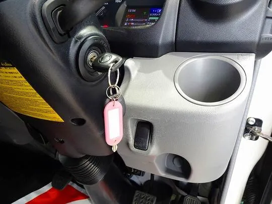 デュトロ 2t 4WD FJL 標準セミロング 平ボデー