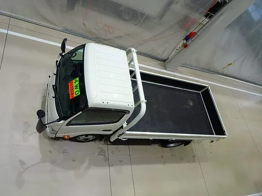 デュトロ 2t 4WD FJL 標準セミロング 平ボデー