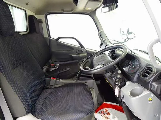 デュトロ 2t 4WD FJL 標準セミロング 平ボデー