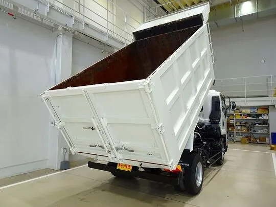 フォワード 2.85t 標準ベッドレス 深ダンプ 210ps