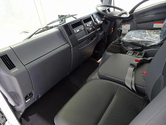 フォワード 2.85t 標準ベッドレス 深ダンプ 210ps