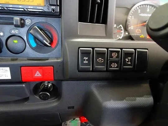 エルフ 2t 4WD FFL 強化ダンプ 未使用車