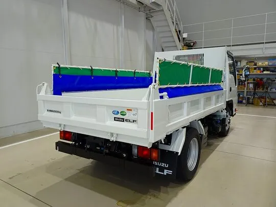 エルフ 2t 4WD FFL 強化ダンプ 未使用車