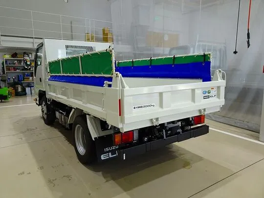 エルフ 2t 4WD FFL 強化ダンプ 未使用車