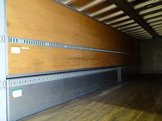 ギガ 13.7t 4軸 アルミウイング リアエアサス 380ps