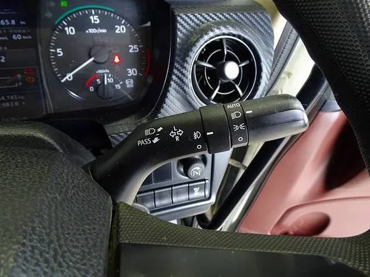 レンジャー 2.45t 標準ベッド付 ユニック4段クレーン付 210ps