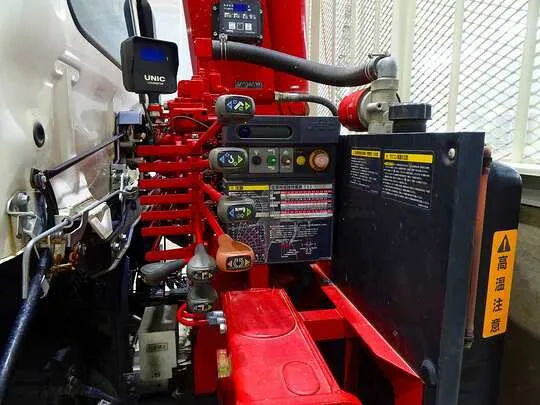 レンジャー 2.45t 標準ベッド付 ユニック4段クレーン付 210ps