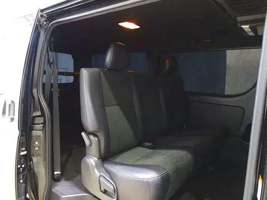 ハイエースバン スーパーGL ダークプライムⅡ 1t 4WD 2/5人乗り 5ドア