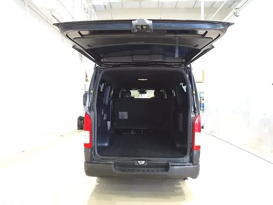 ハイエースバン スーパーGL ダークプライムⅡ 1t 4WD 2/5人乗り 5ドア