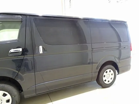 ハイエースバン スーパーGL ダークプライムⅡ 1t 4WD 2/5人乗り 5ドア