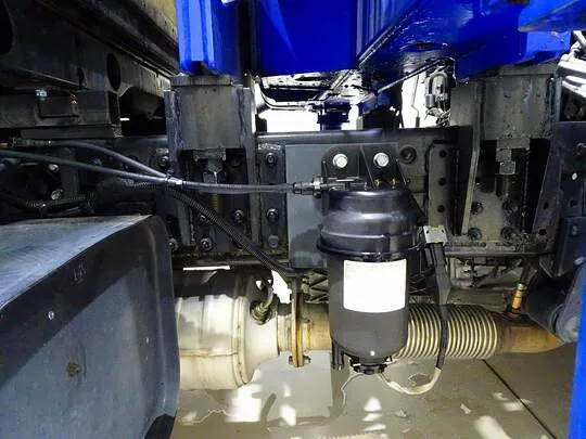 キャンター 2t 全低床 標準 タダノ3段クレーン付