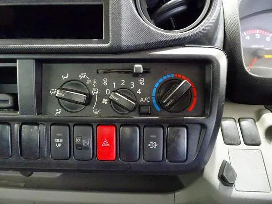 トヨエース 1.25t 4WD FJL Sタイヤ 平ボディ