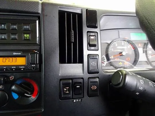 エルフ 2t 高床 標準ロング 低温冷凍車 スタンバイ/格納ゲート付