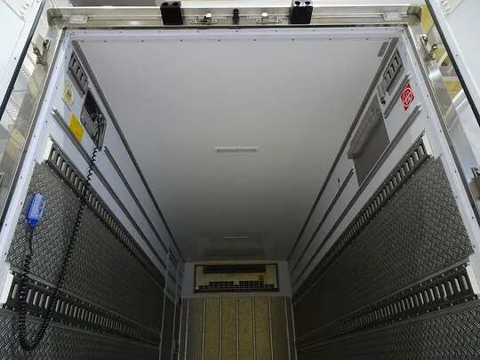 エルフ 2t 高床 標準ロング 低温冷凍車 スタンバイ/格納ゲート付